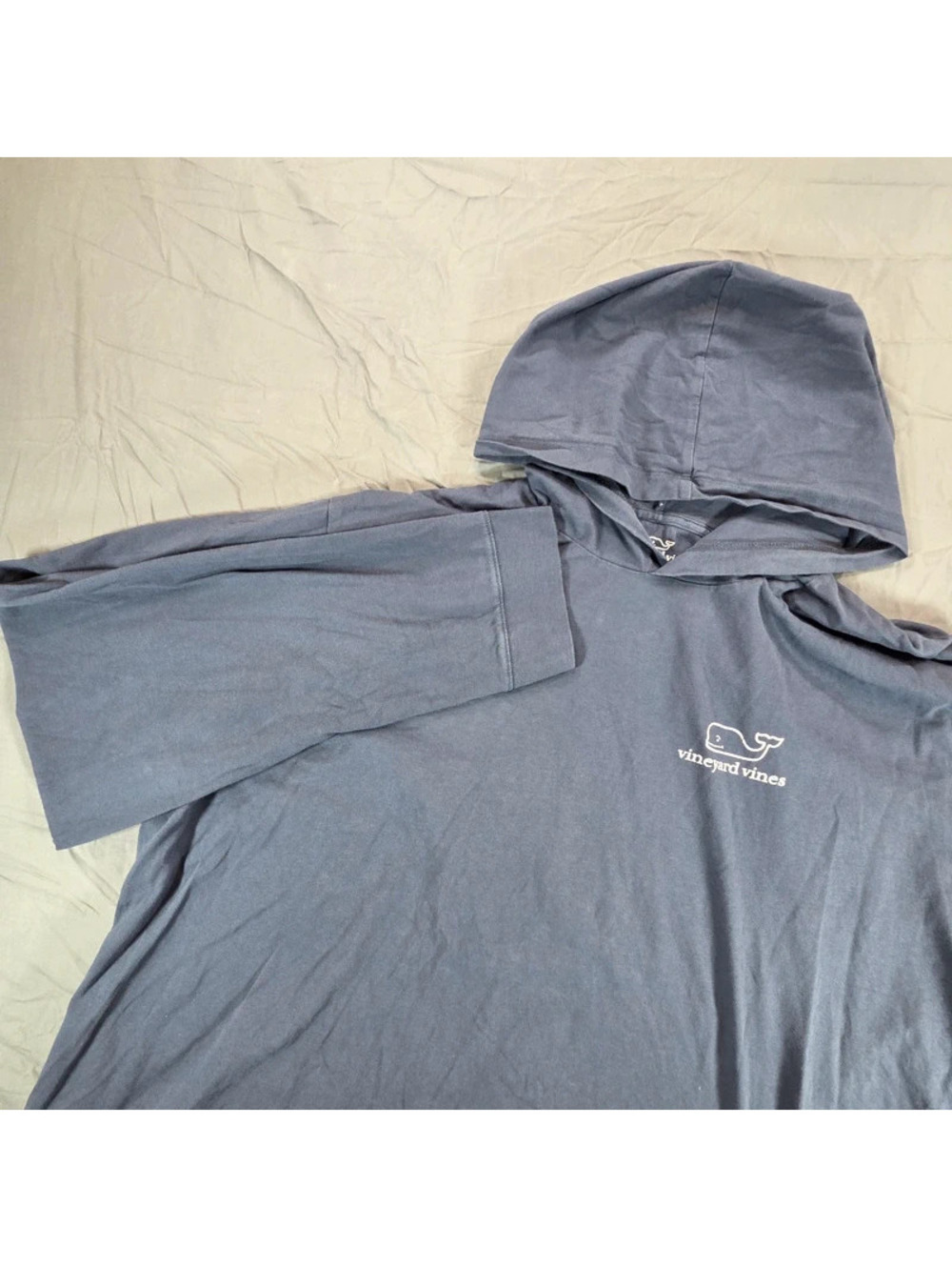 vineyard vines Men's Long-Sleeve Vintage Whale Hoodie T-Shirt